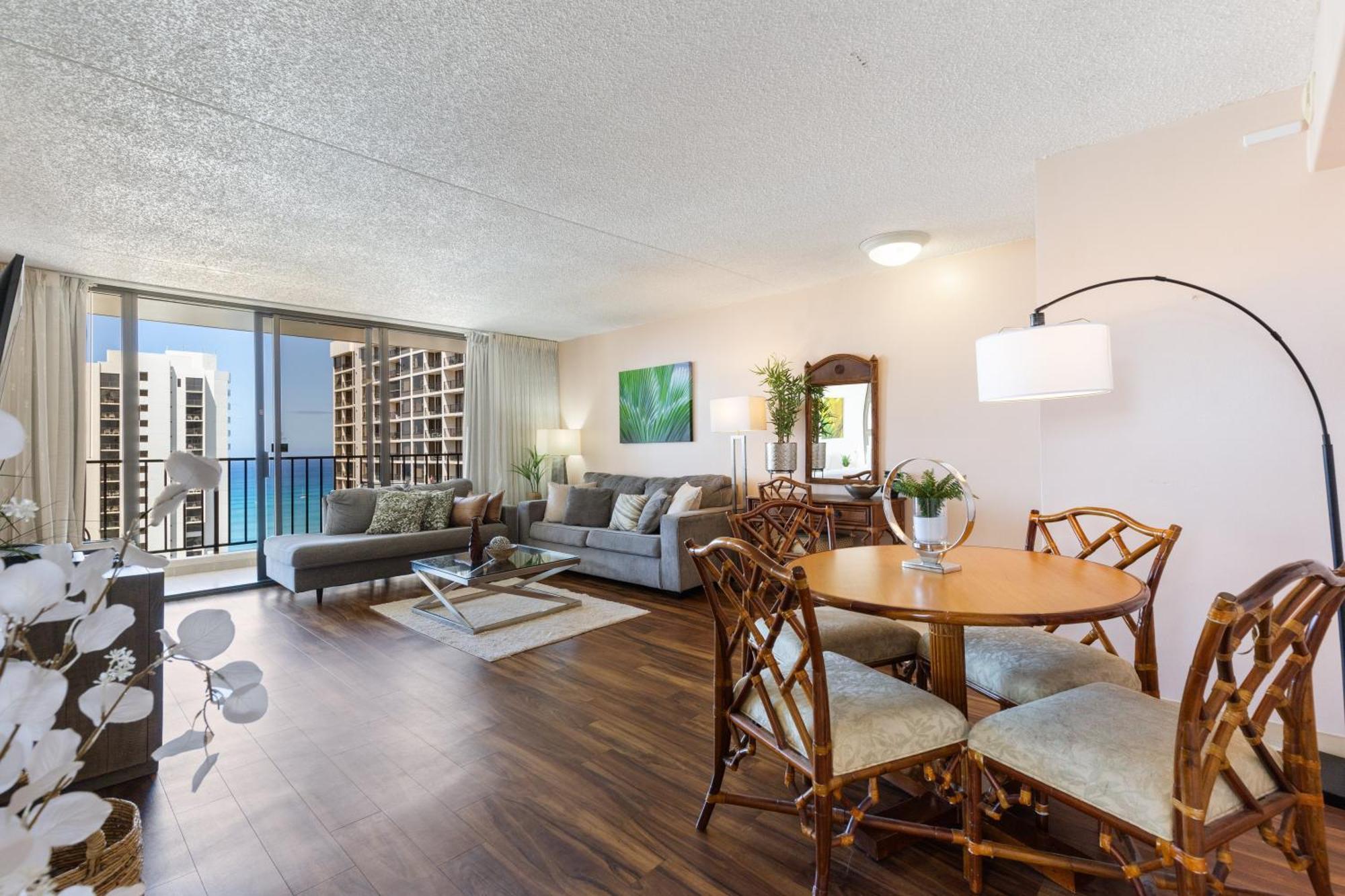Beautifully Renovated 32Nd Floor Deluxe Ocean View Waikiki Condo Condo Honolulu Exterior photo